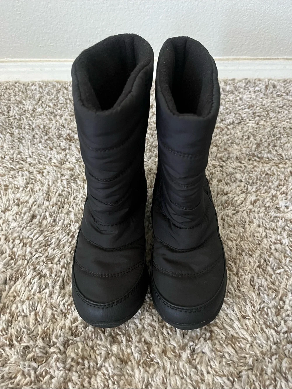 Sorel Black Quilted Slip-On Winter Boots in Black Children Size 11 NWOT